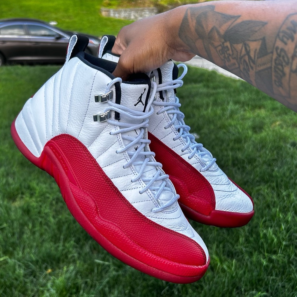 Mens Retro 12s